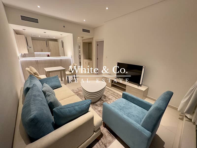 Vacant | Fully Furnished | Beach Access