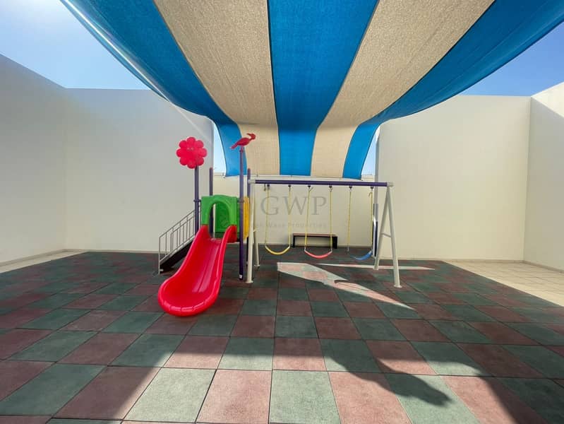 Spacious|Canal Views|Large Balcony - Image 15