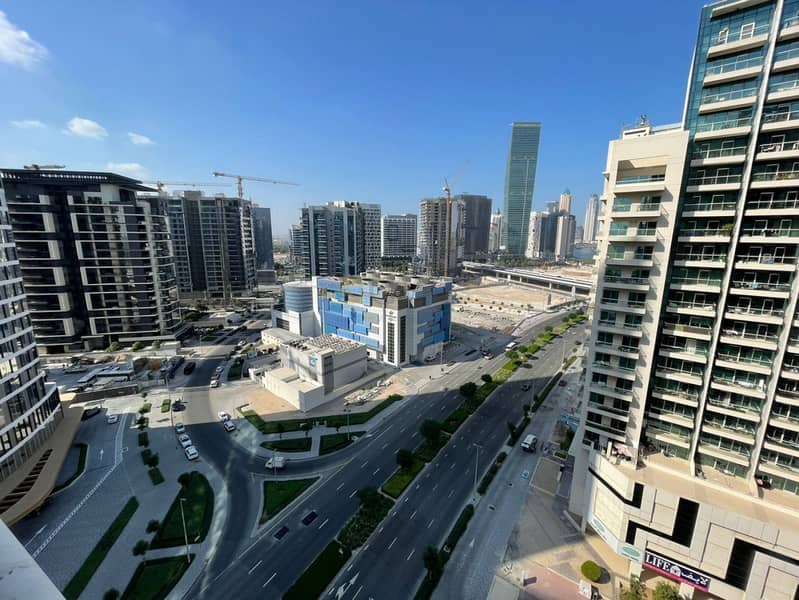 Spacious|Canal Views|Large Balcony - Image 18