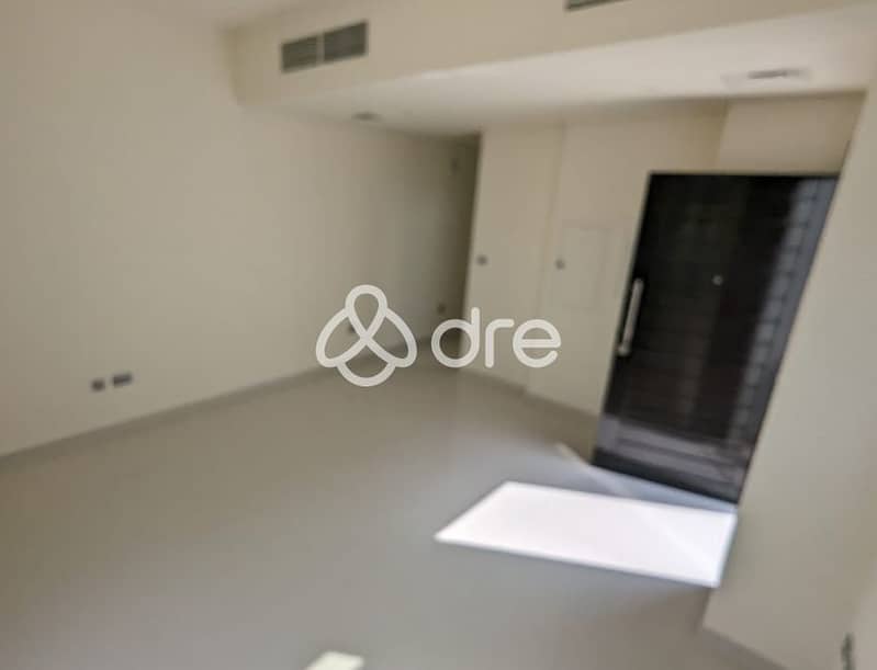 Single Row| L-Shaped Garden | Desert Facing