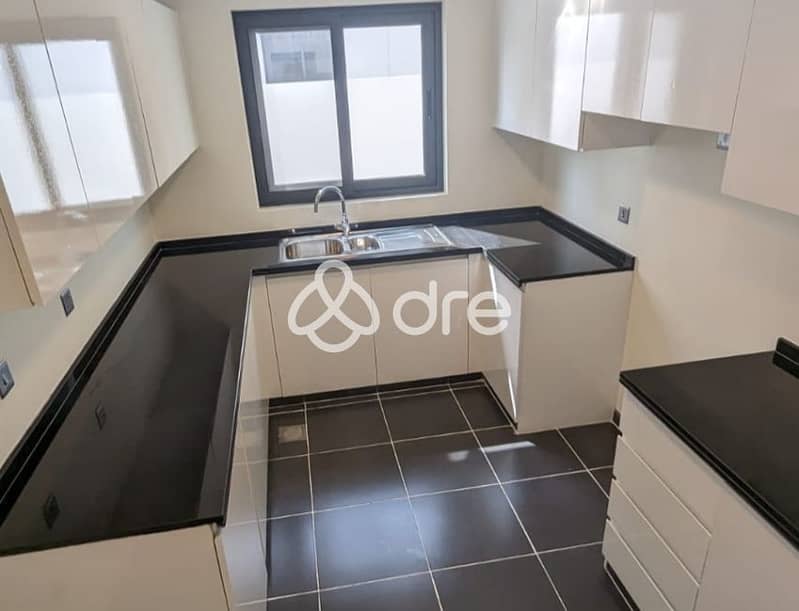 Single Row| L-Shaped Garden | Desert Facing