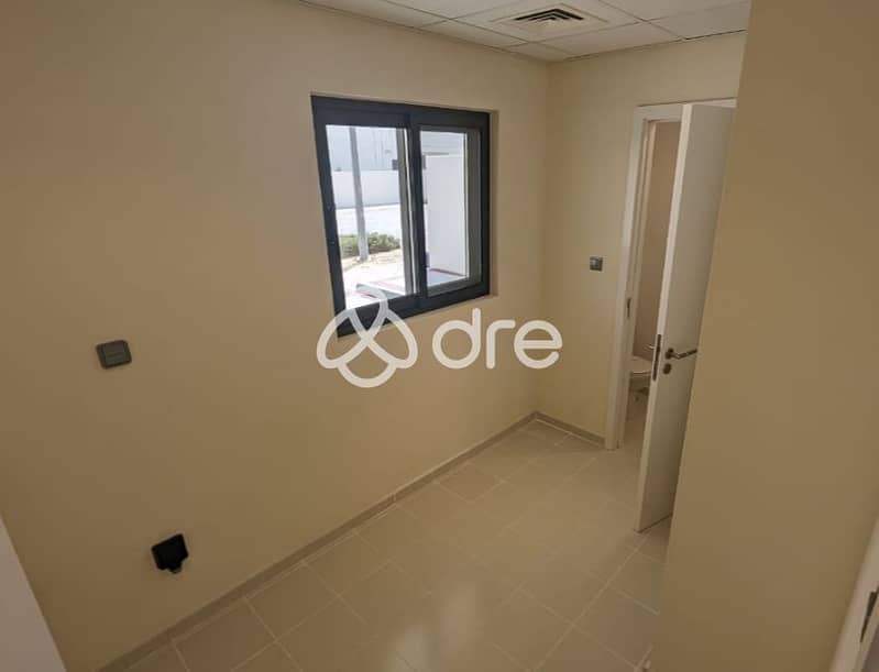 Single Row| L-Shaped Garden | Desert Facing - Image 8