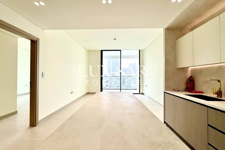 Luxury 1BHK | Binghatti Phoenix | JVC - Image 11