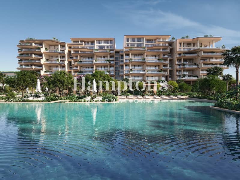 Luxury | On The Palm | Waterfront Living