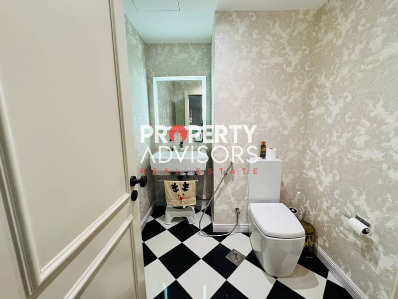 Sea View - Upgraded Half Floor - One f the kind - Image 7