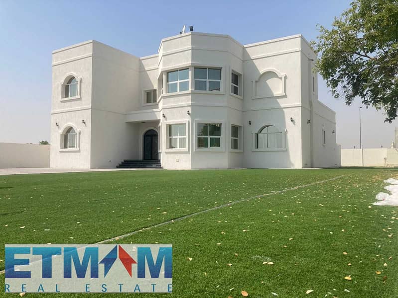 5BR Villa with Majlis & Private Garden | Nad Al Sheba 4