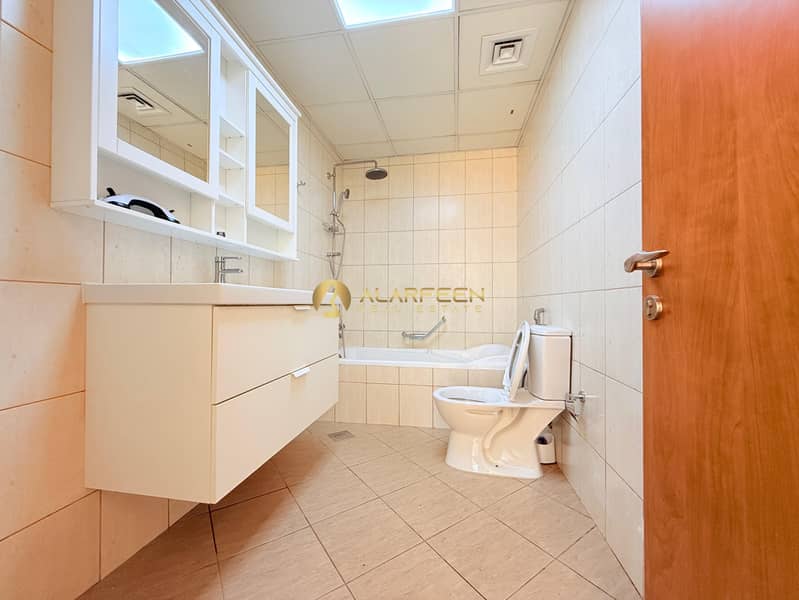 Spacious 2BR | Community View | Pay In 4 Chqs - Image 11