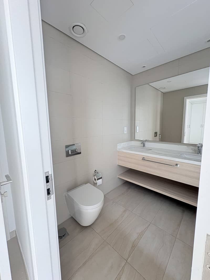 Spacious 4BR | Corner Unit | Ready to Move - Image 11