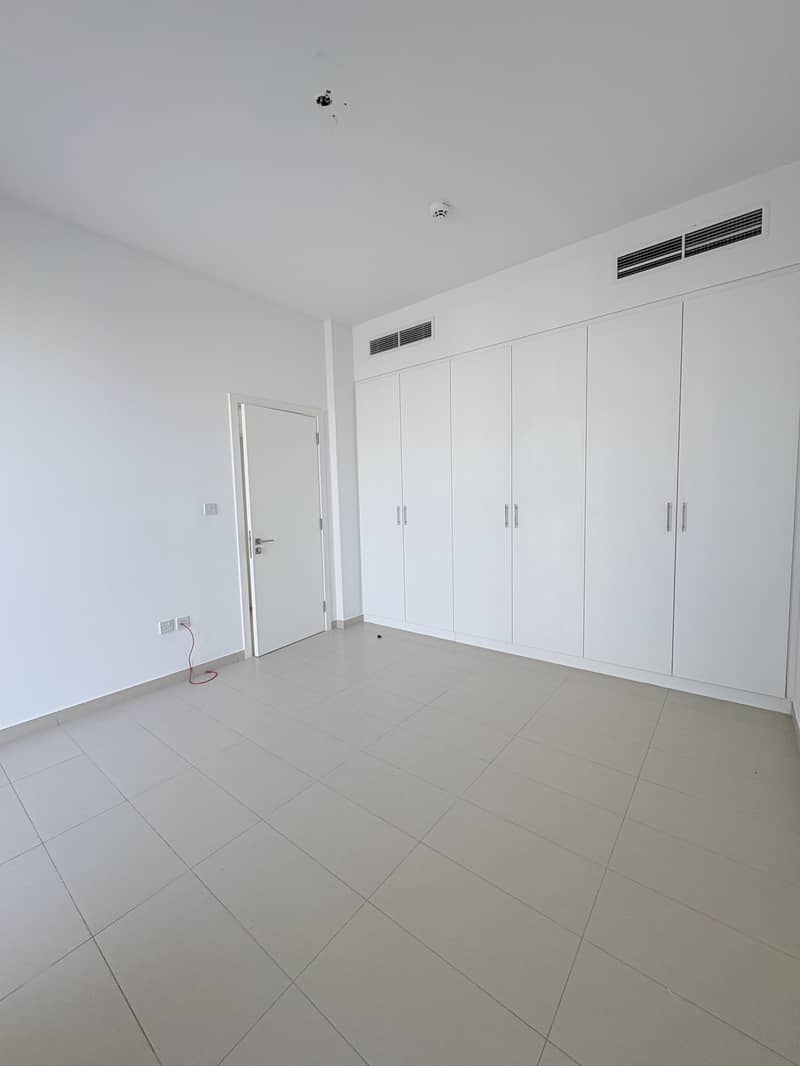 Spacious 4BR | Corner Unit | Ready to Move - Image 16