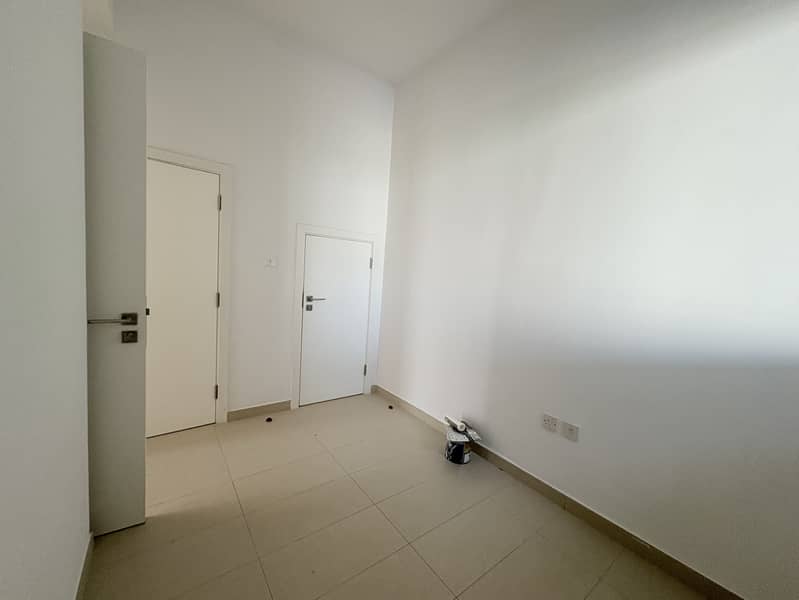 Spacious 4BR | Corner Unit | Ready to Move - Image 19