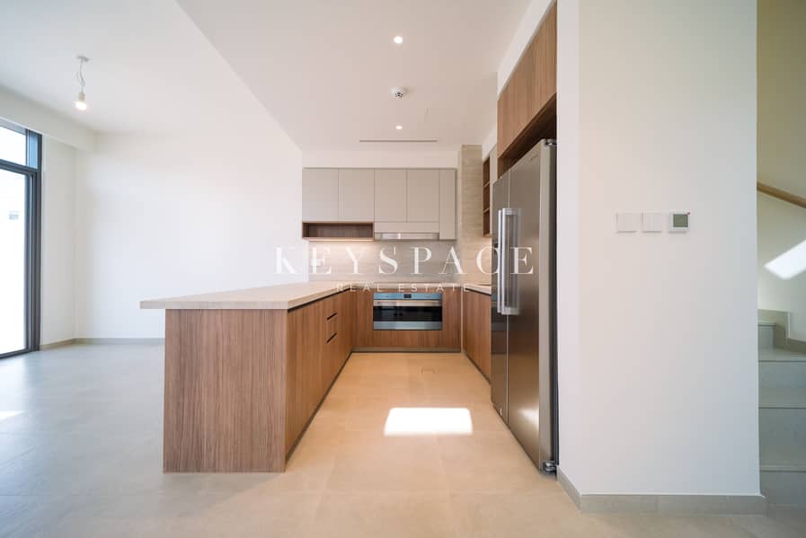 ELEGANT 4BR VILLA l G + 2F l INTERNAL UNIT l UNFURNISHED - Image 7