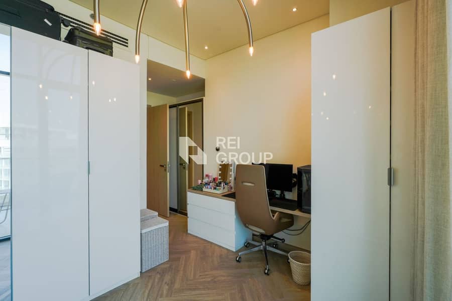 Upgraded Penthouse | 2BR Study | Great Deal - Image 9