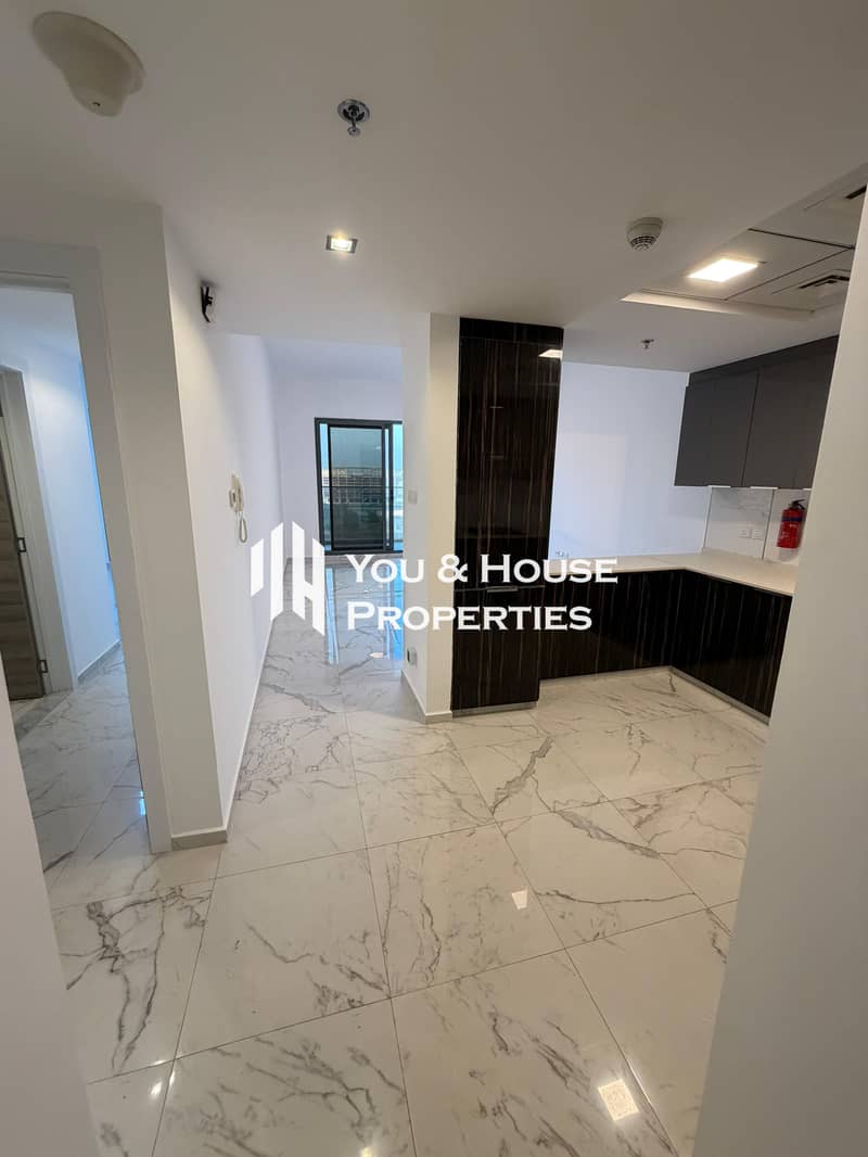High Rise - Elite Living | Modern 1-Bed Retreat I Great Amenities