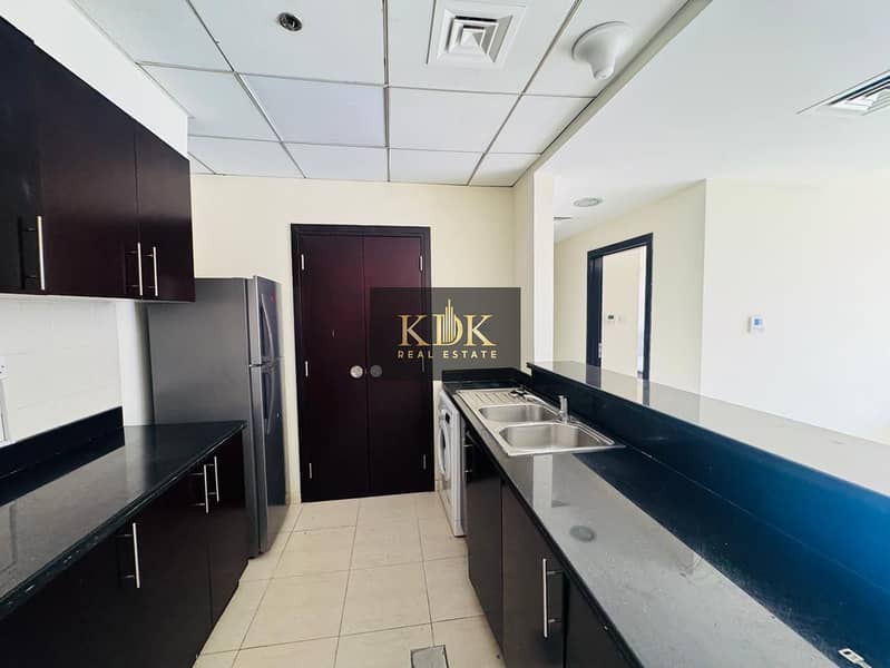 2 bed | Best Ammenities | Spacious