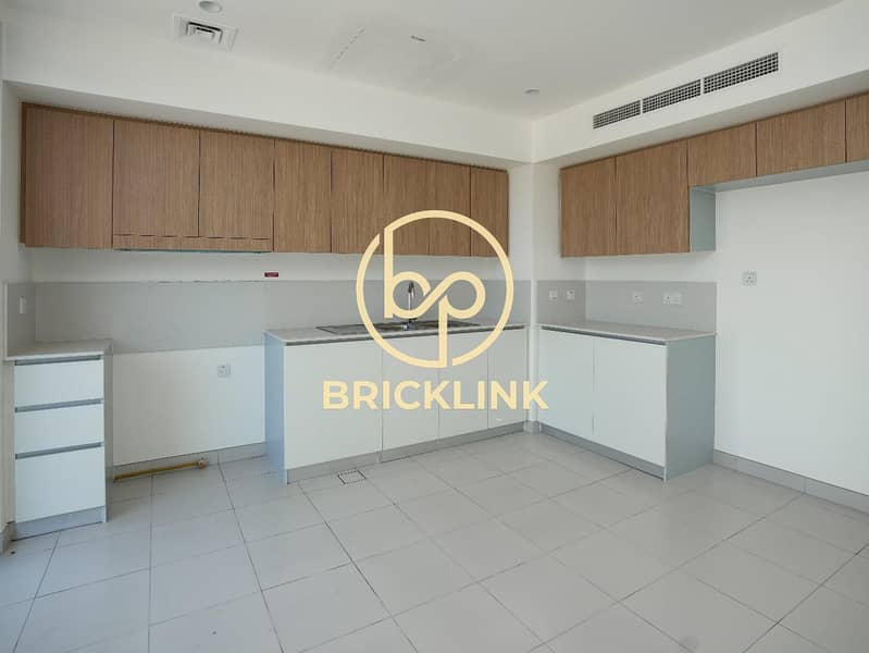 Spacious 3-Bedroom Townhouse Modern Family Living at Parkside 1 - Image 30