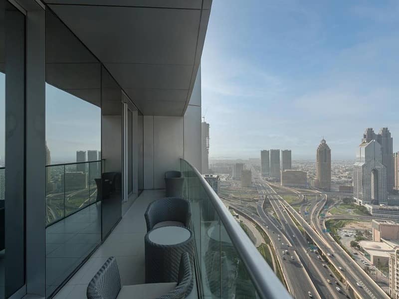 Skyline Luxury | 4 Bed Apartment | Prime Location