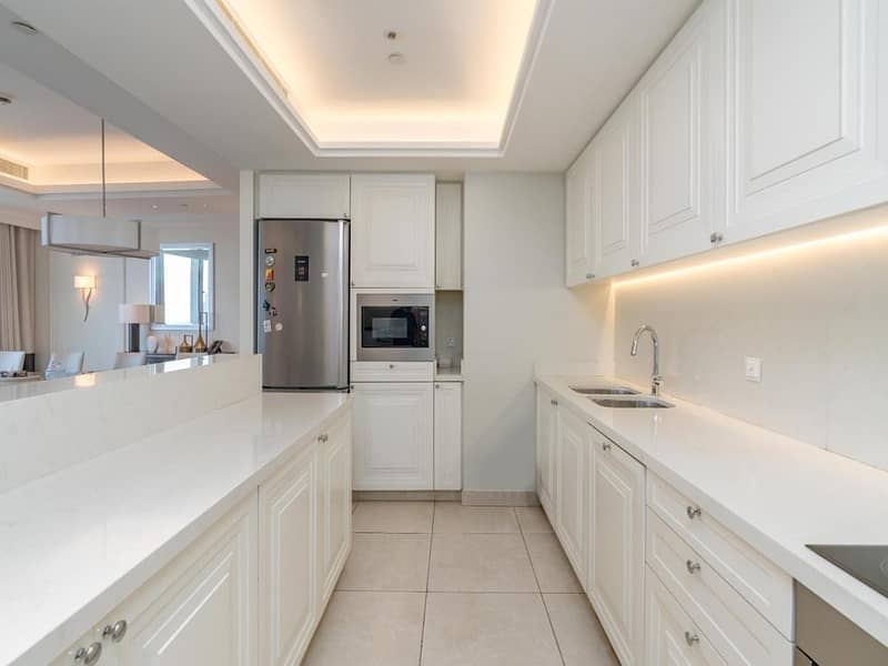 Skyline Luxury | 4 Bed Apartment | Prime Location