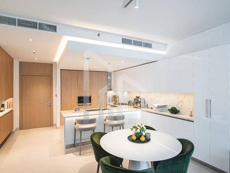 Genuine Resale | Top Floor | Penthouse Unit