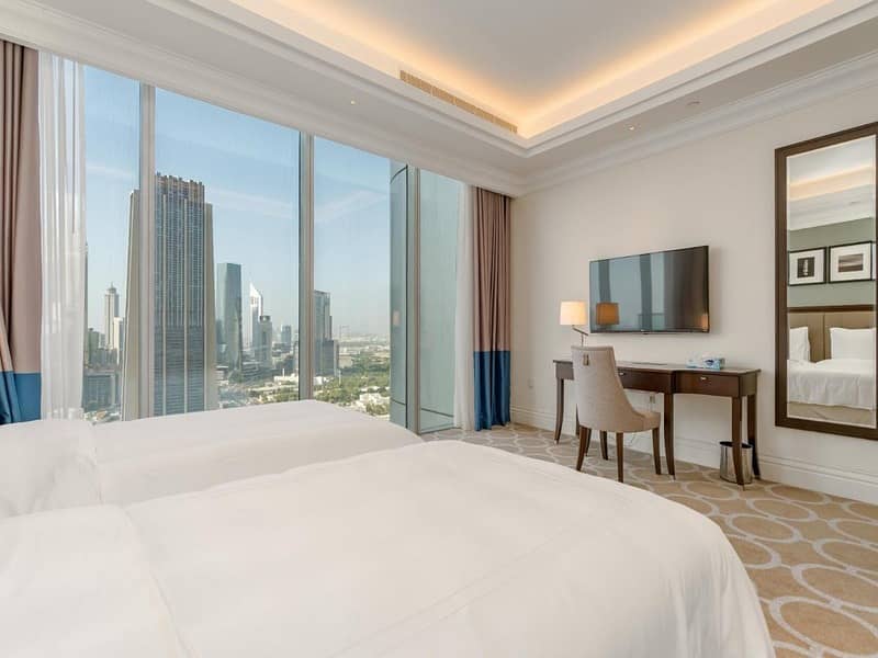 Skyline Luxury | 4 Bed Apartment | Prime Location - Image 25