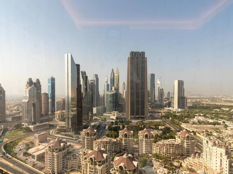 Skyline Luxury | 4 Bed Apartment | Prime Location - Image 26