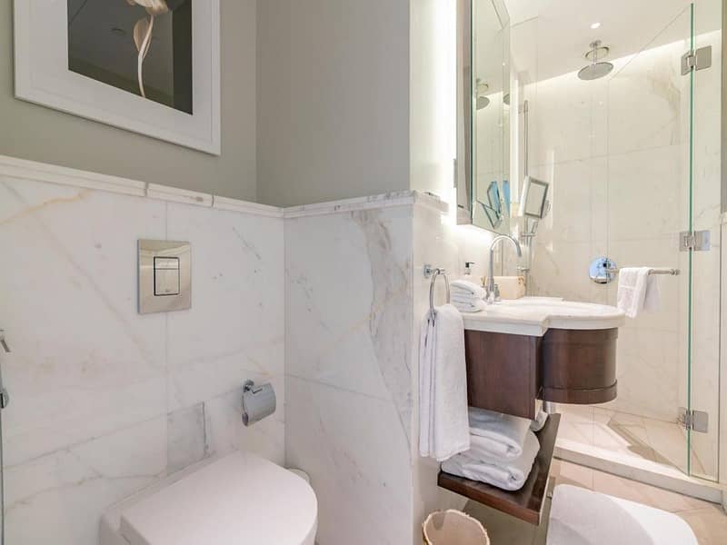 Skyline Luxury | 4 Bed Apartment | Prime Location - Image 30