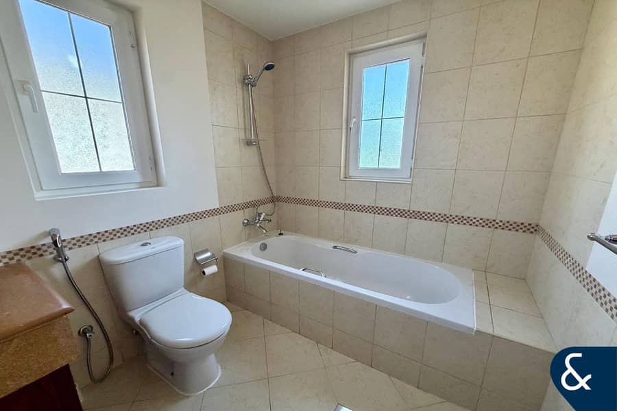 Renovation Opportunity | Vacant | 3 Bed - Image 10