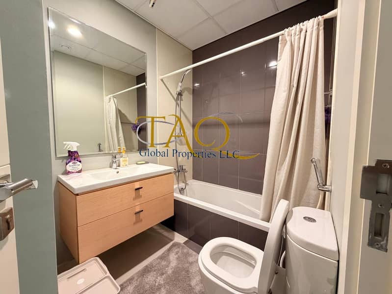 Single Row | Biggest Layout | Vacant on Transfer - Image 16