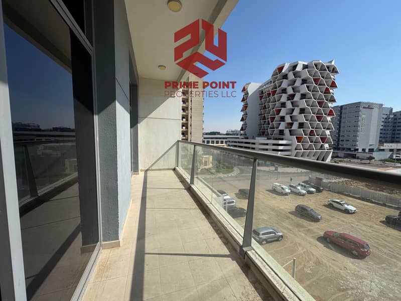 Spacious 1BHK | 968Sqft | Double Balcony | Rented