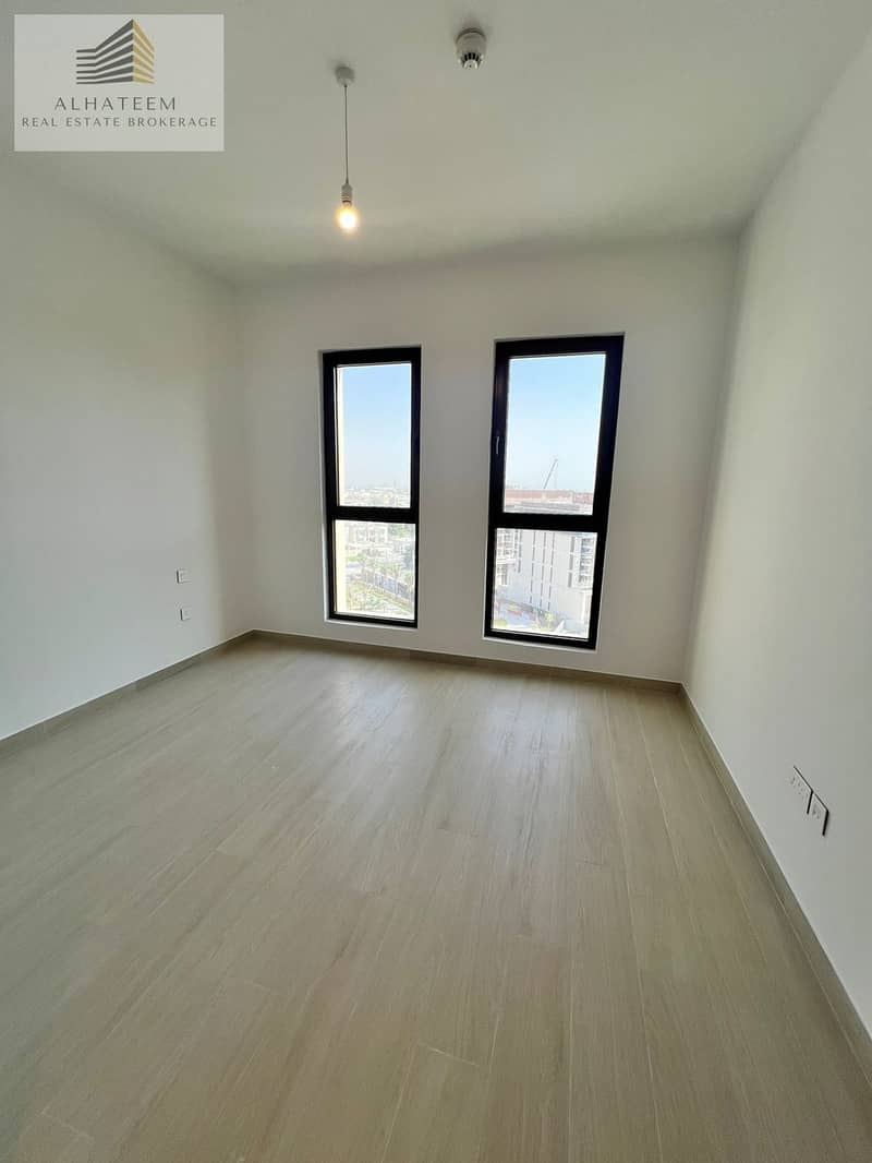 Exclusive Luxury Family Home in Jadeel, Spacious with Balcony and Maids Room Brand New - Image 12