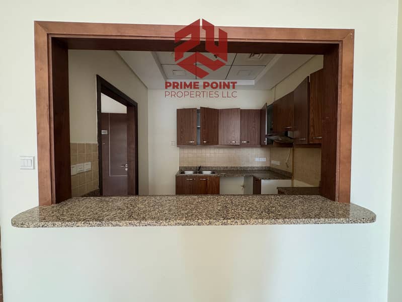 Spacious 1BHK | 968Sqft | Double Balcony | Rented