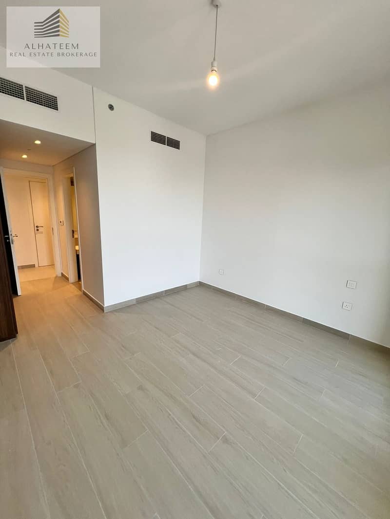 Exclusive Luxury Family Home in Jadeel, Spacious with Balcony and Maids Room Brand New - Image 13