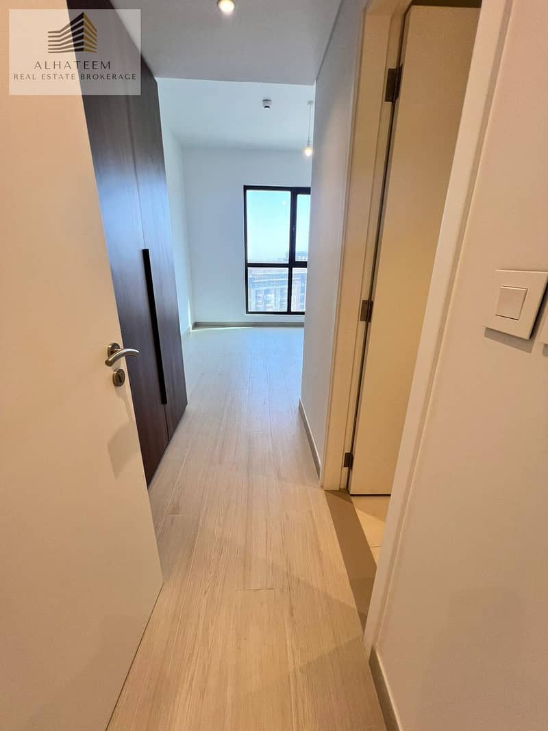 Exclusive Luxury Family Home in Jadeel, Spacious with Balcony and Maids Room Brand New - Image 17