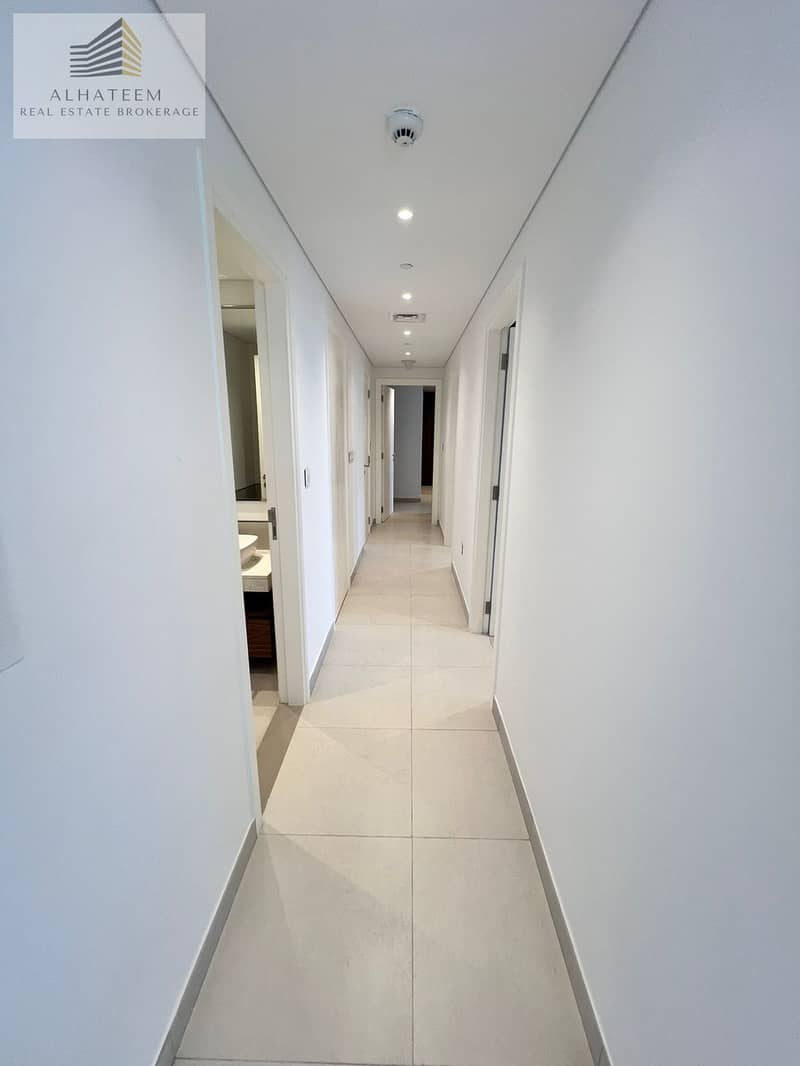 Exclusive Luxury Family Home in Jadeel, Spacious with Balcony and Maids Room Brand New - Image 21