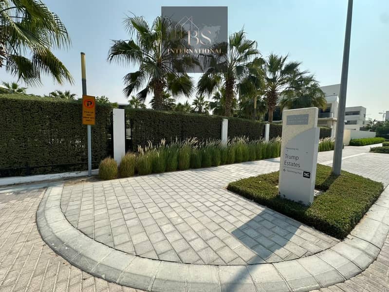 Luxury Trump Branded Townhouse | Full Park View | Prime Location - Image 11