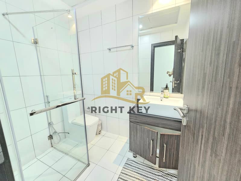 NO COMMISSION/READY TO MOVE/HIGHER FLOOR/ 2BHK/125K - Image 8