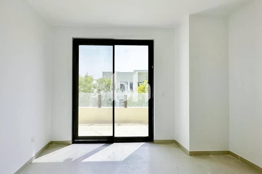 Available | Modern Layout | Semi Closed Kitchen