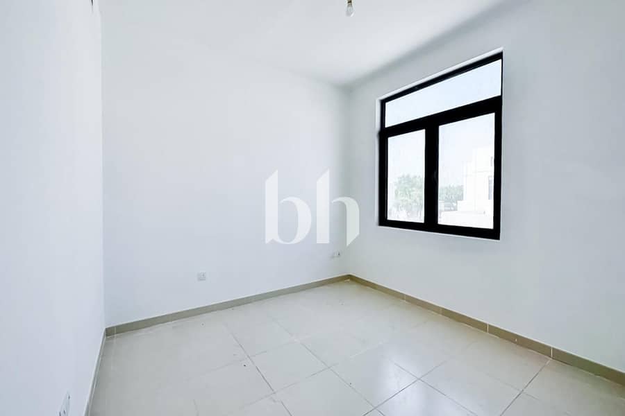 Available | Modern Layout | Semi Closed Kitchen - Image 10