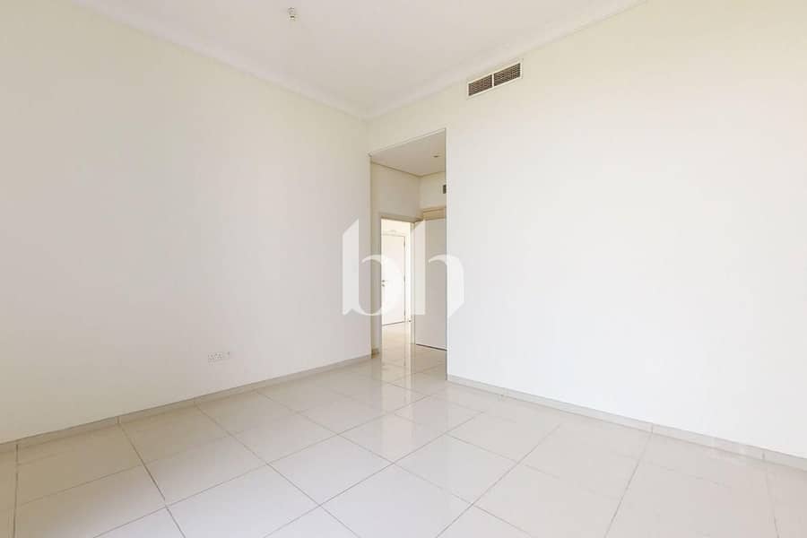 Huge Plot | Unfurnished | Well Maintained - Image 20