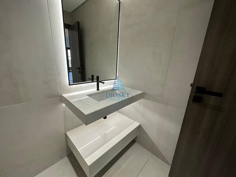 Spacious Apartment | Modern Lay out | Near Exit - Image 9