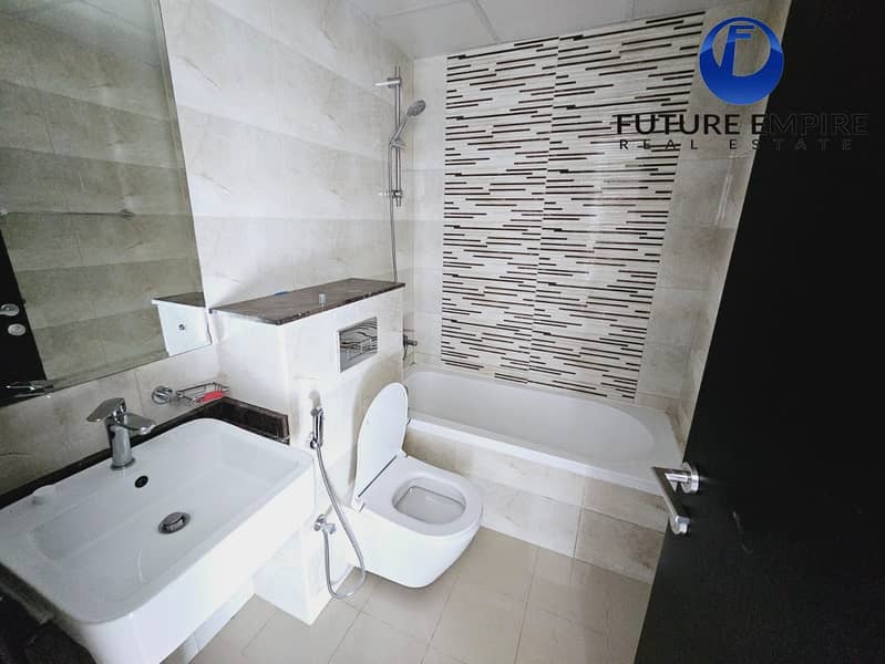 Spacious|2Bed+Hall|Gym Pool Parking - Image 11