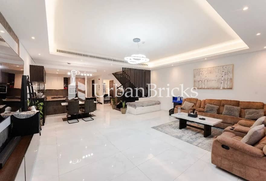 Best-Priced | 4BR below the market | Corner Unit