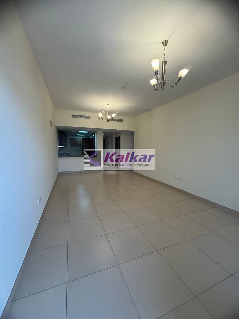 Vacant | 1 bedroom | Balcony With stadium view