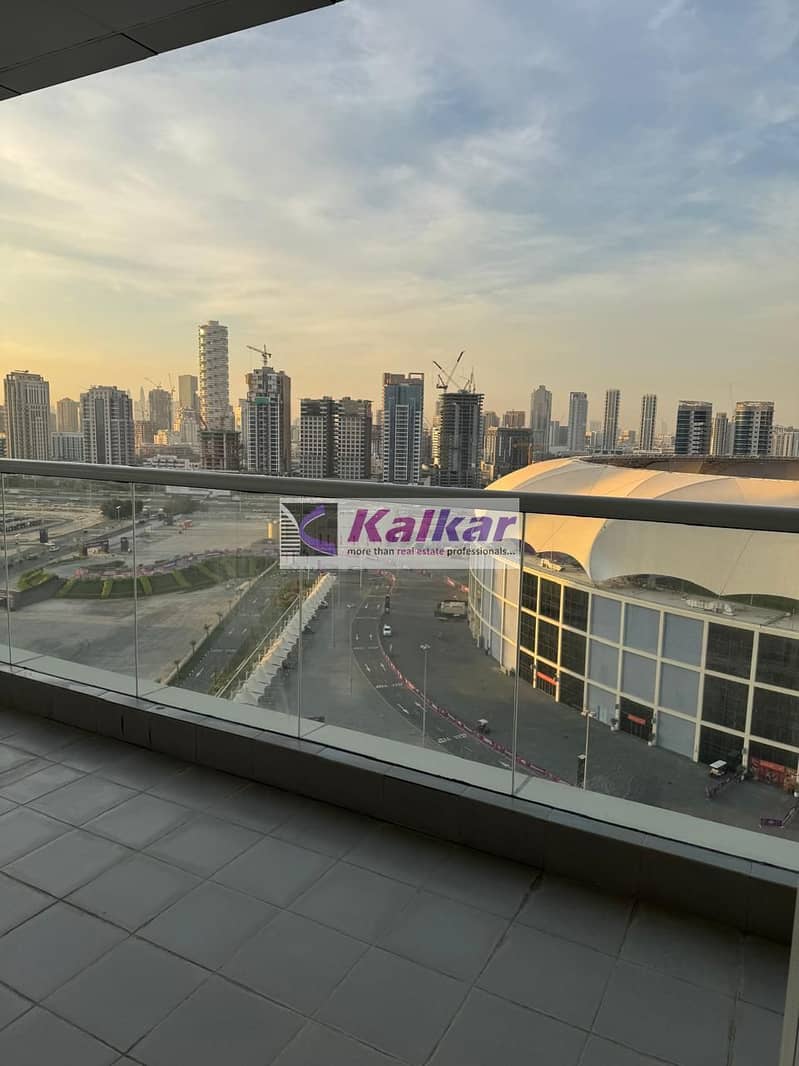 Vacant | 1 bedroom | Balcony With stadium view - Image 15