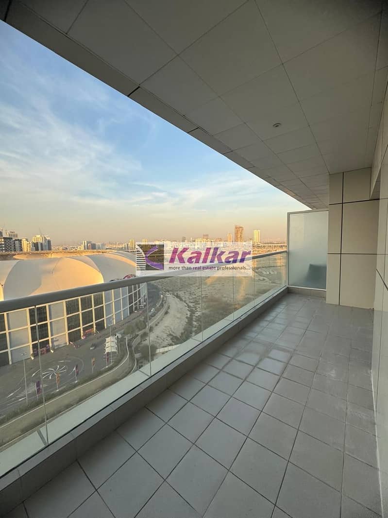 Vacant | 1 bedroom | Balcony With stadium view - Image 17