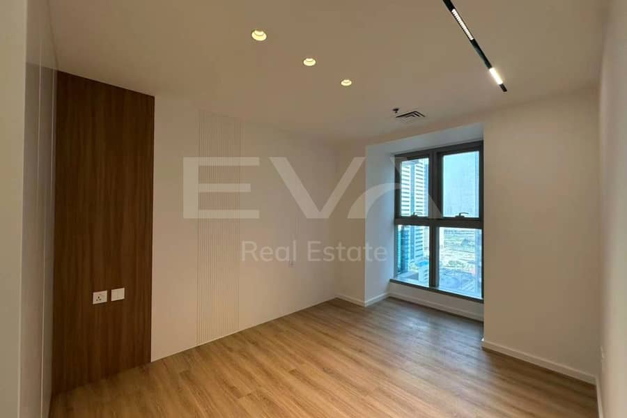 Upgraded to 3BR | Partial Sea View | Vacant - Image 10