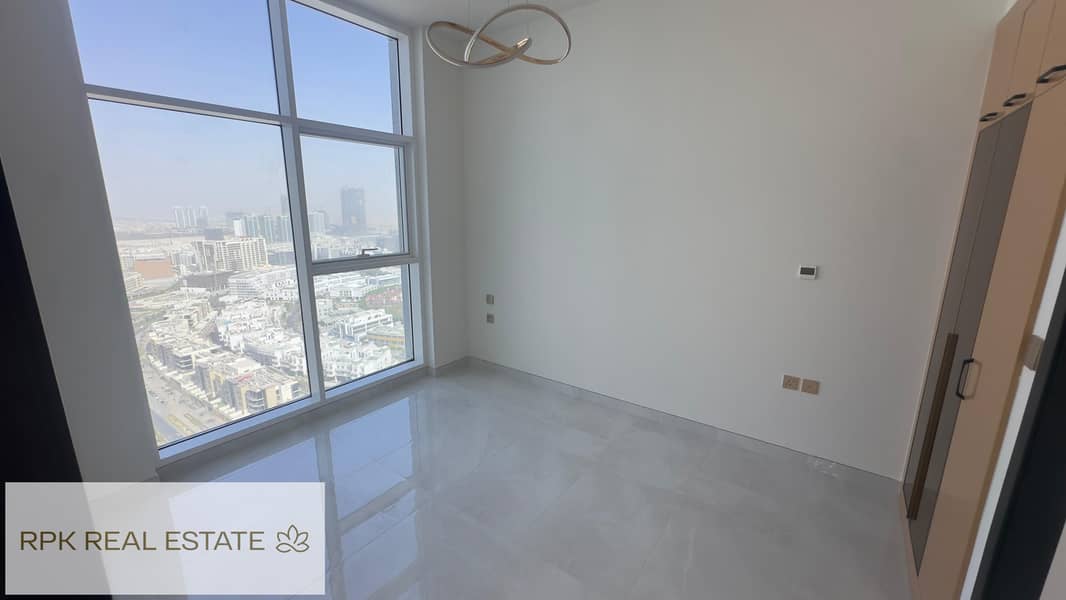 Brand New | High Floor | Full Miracle Garden View - Image 8