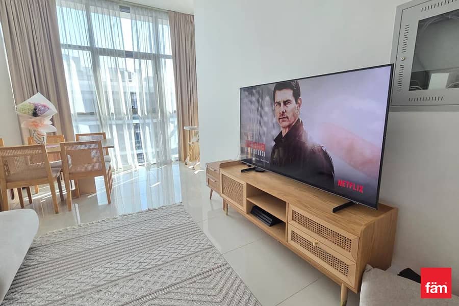 Spacious 1BR | Fully Furnished | Golf View