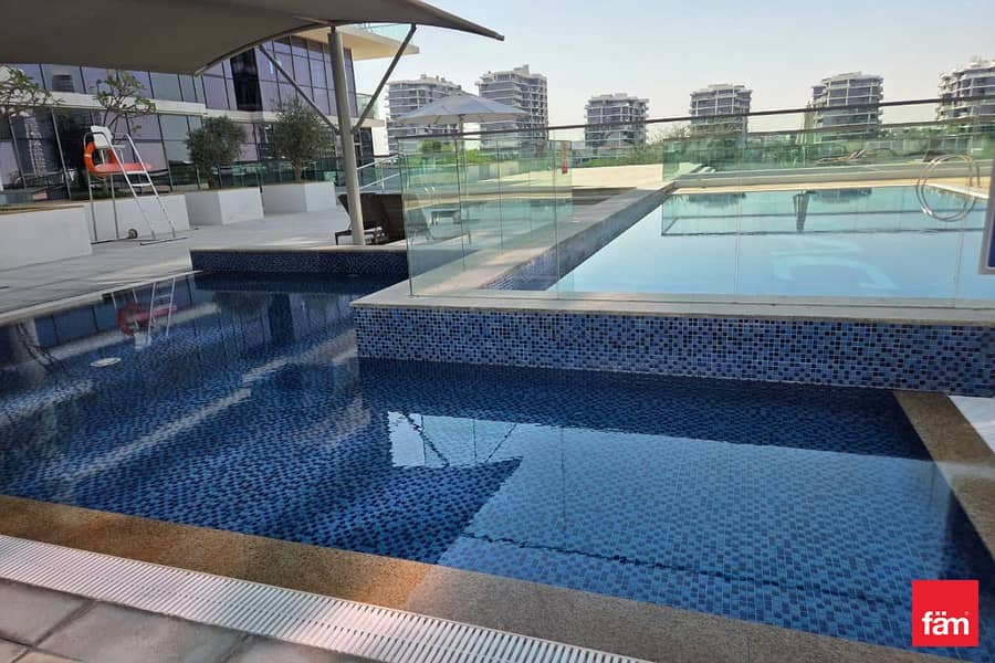 Spacious 1BR | Fully Furnished | Golf View - Image 11