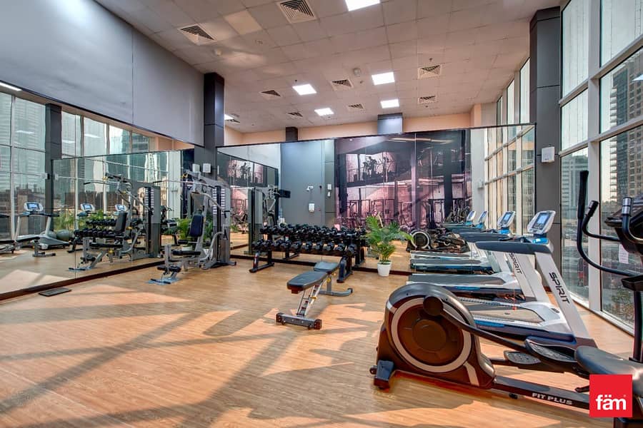 Premium Unit| Serviced| Hotel Apartment| Mid Floor - Image 10