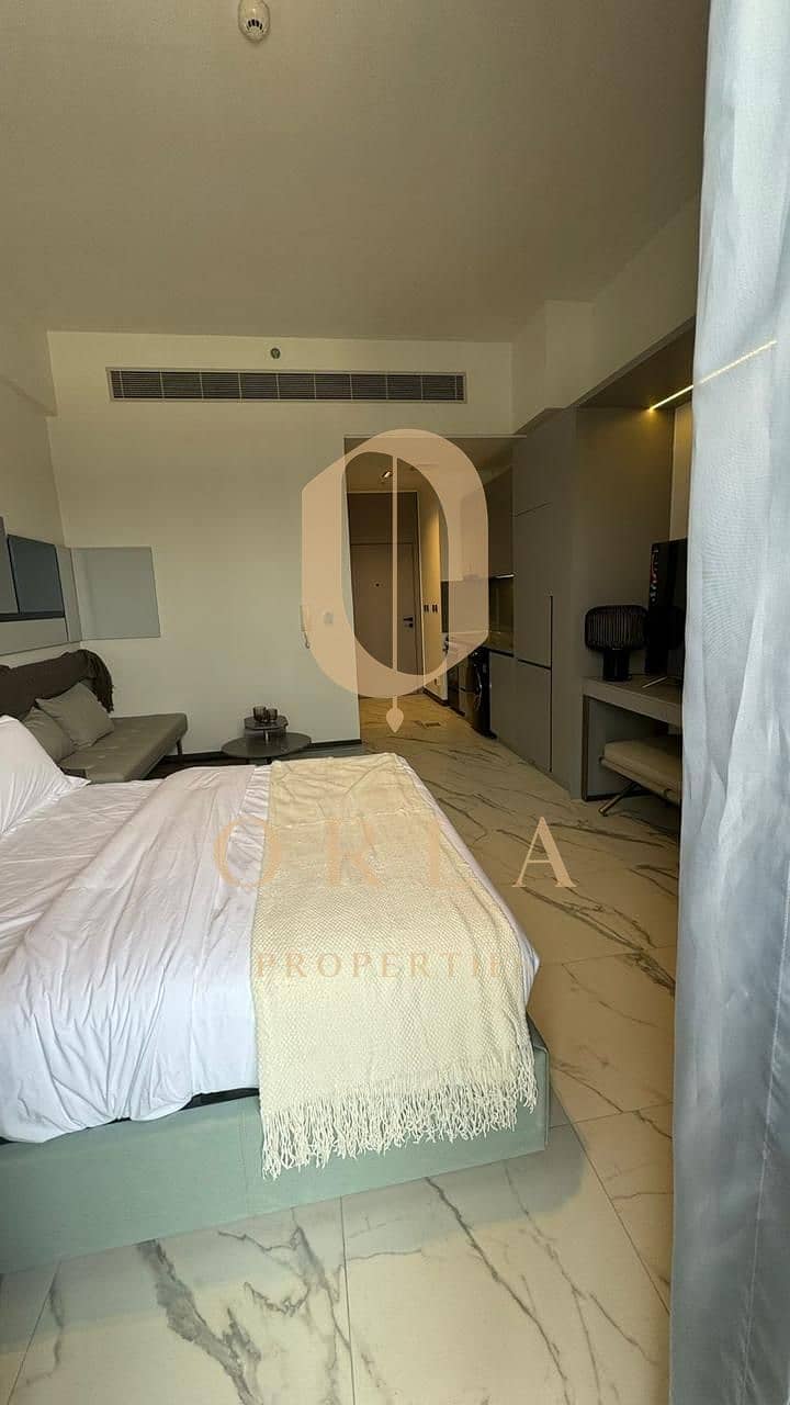 Modern Studio | Full Panoramic Views | Prime Location - Image 6